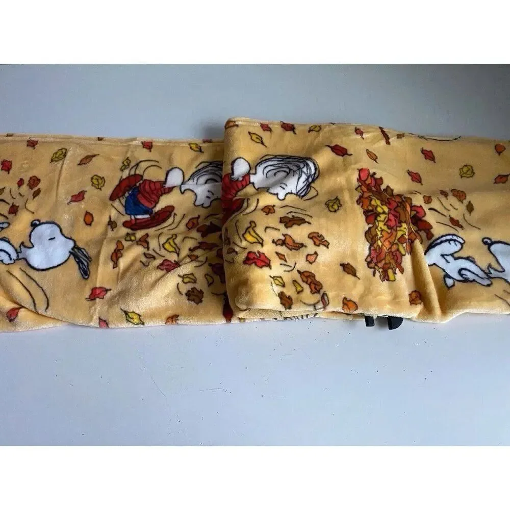 PEANUTS SNOOPY Charlie Brown Soft THROW‎ Blanket 50”x70” Autumn Fall Leaves NEW
